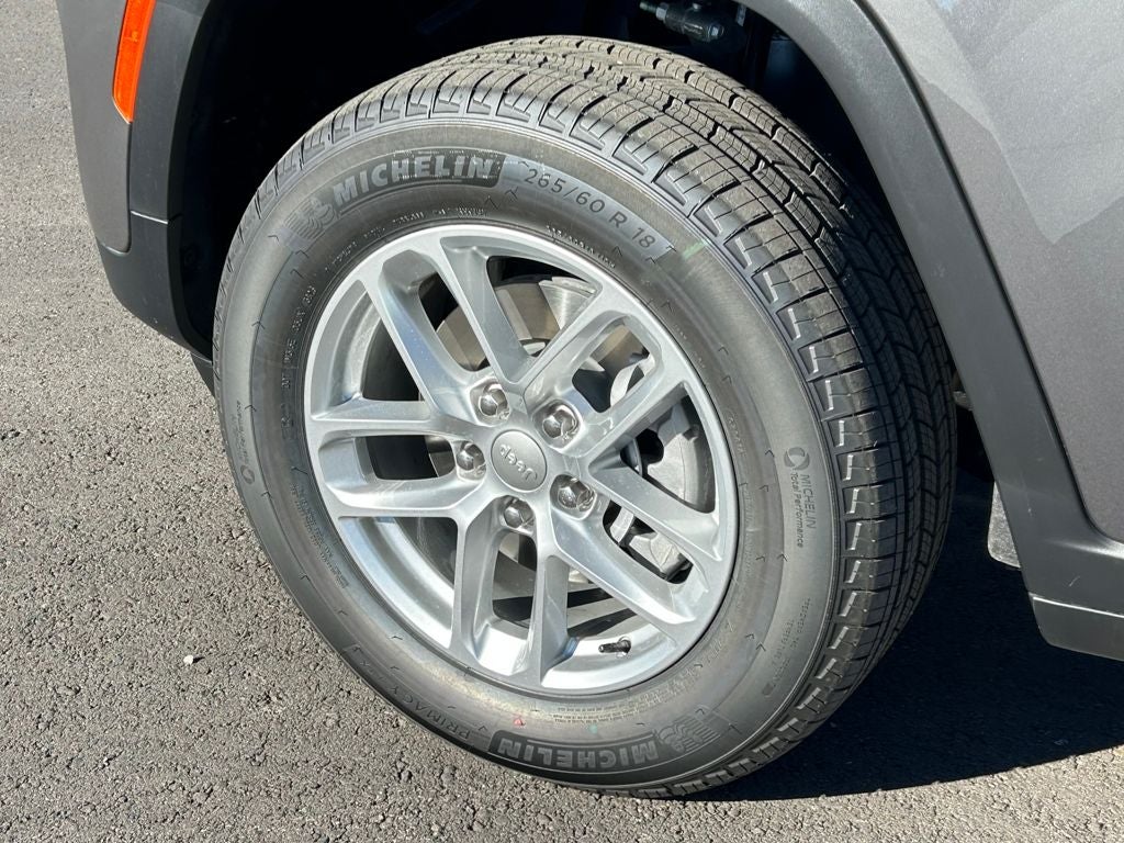 2025 Jeep Grand Cherokee Laredo X