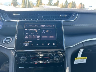 2026 Jeep Grand Cherokee Laredo