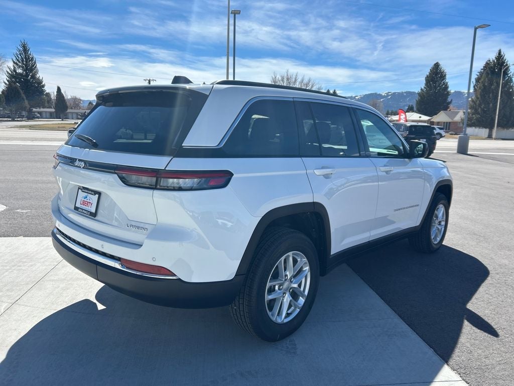 2026 Jeep Grand Cherokee Laredo