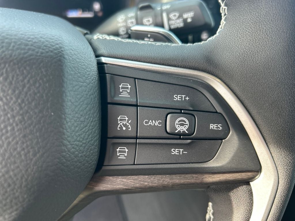 2026 Jeep Grand Cherokee Laredo