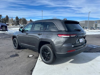 2026 Jeep Grand Cherokee Laredo