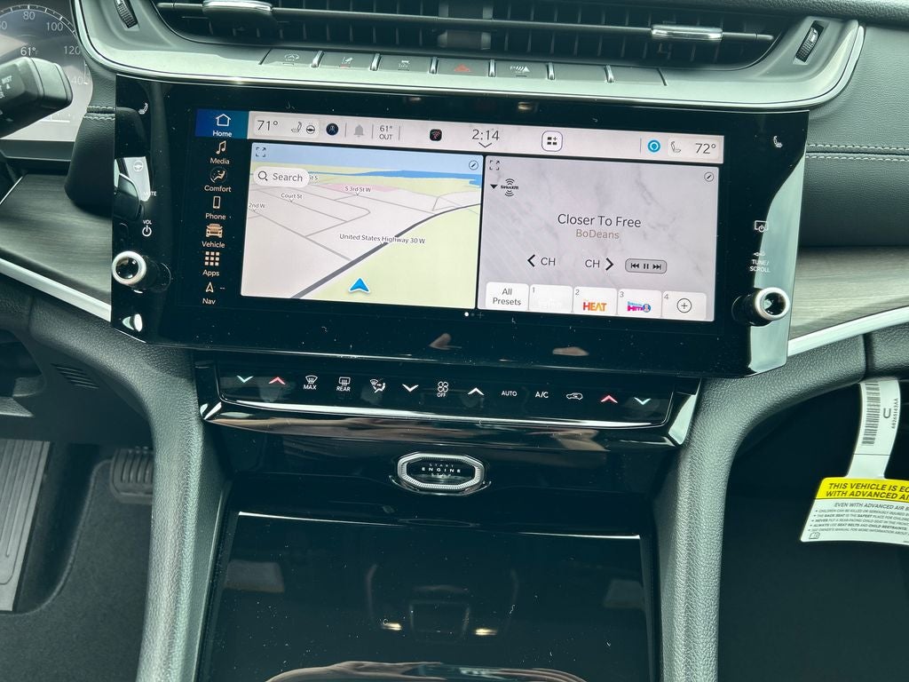 2026 Jeep Grand Cherokee Laredo Altitude