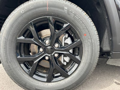2026 Jeep Grand Cherokee Laredo Altitude