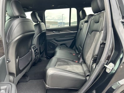 2026 Jeep Grand Cherokee Laredo Altitude