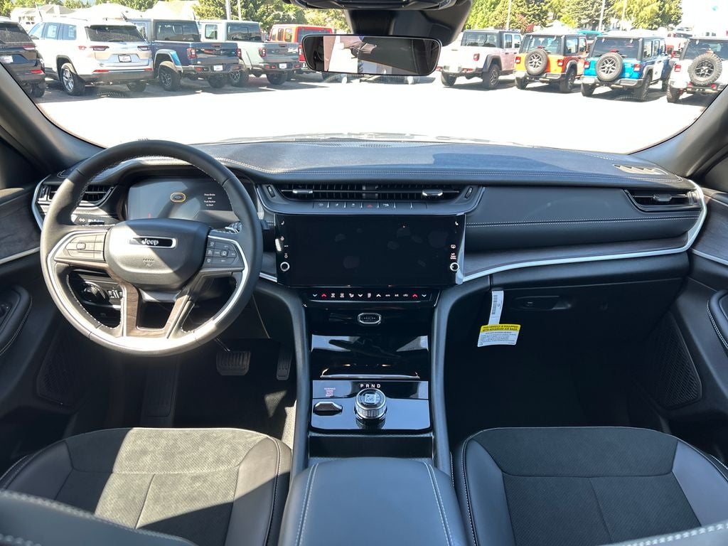 2026 Jeep Grand Cherokee Altitude