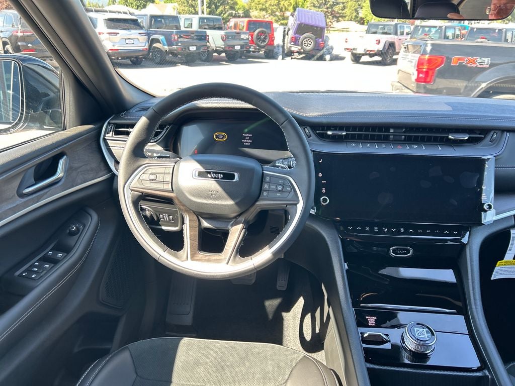 2026 Jeep Grand Cherokee Altitude