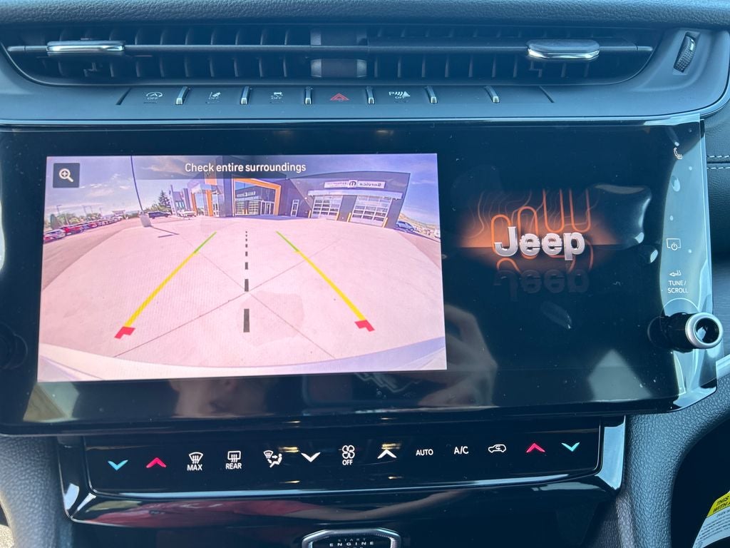 2026 Jeep Grand Cherokee Altitude