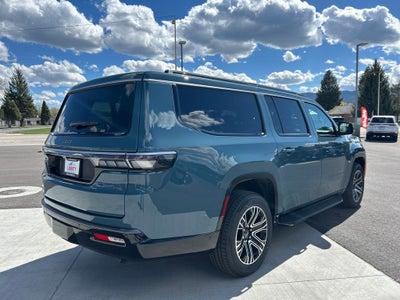 2026 Jeep Grand Wagoneer L 4x4
