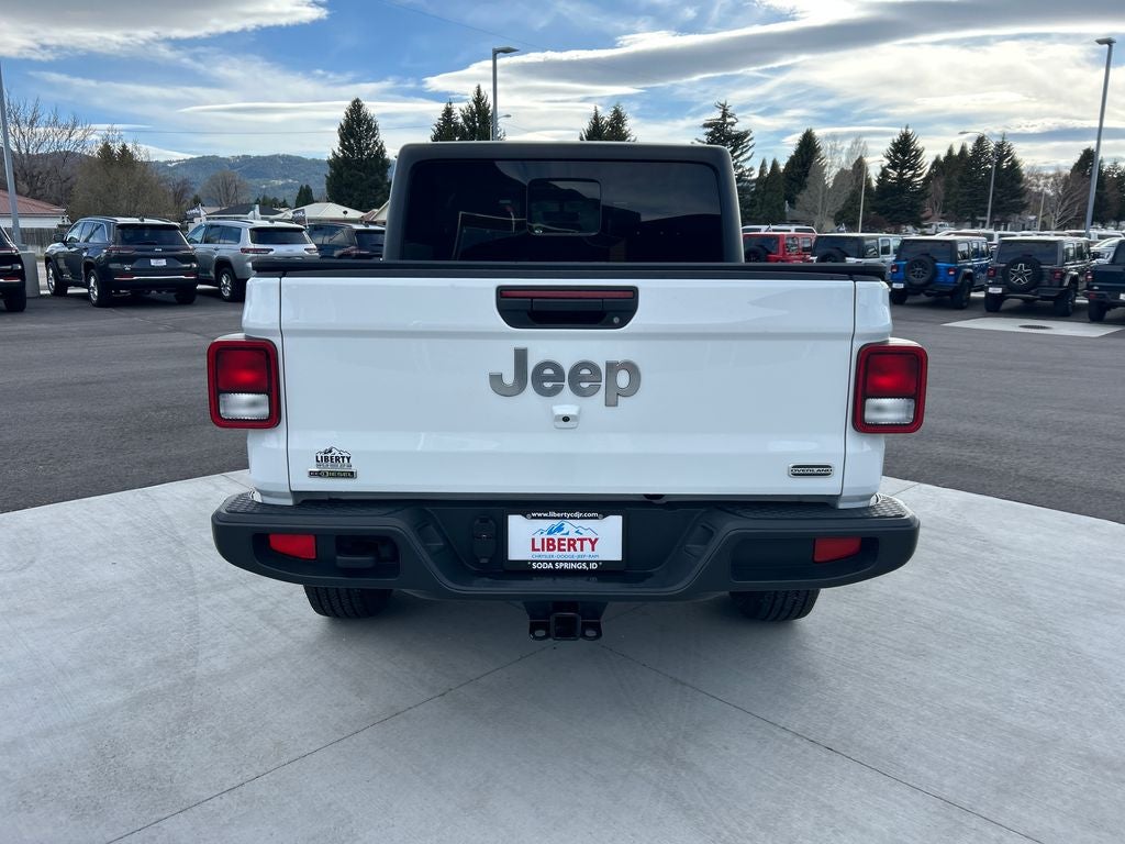 2023 Jeep Gladiator Overland