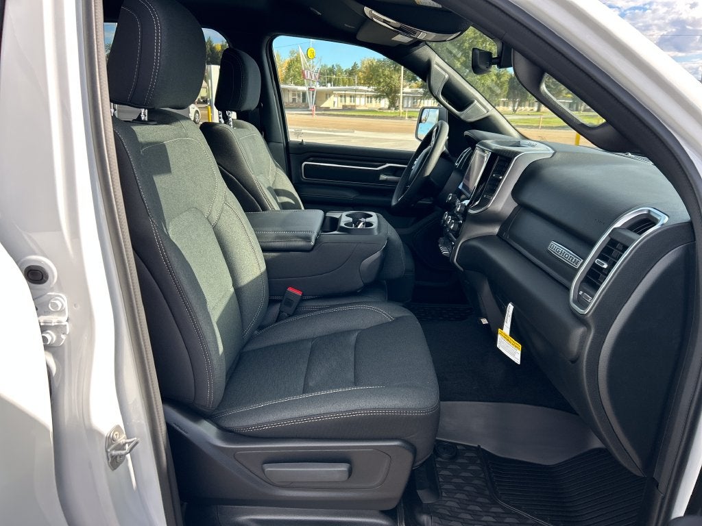 2027 RAM 1500 Big Horn/Lone Star