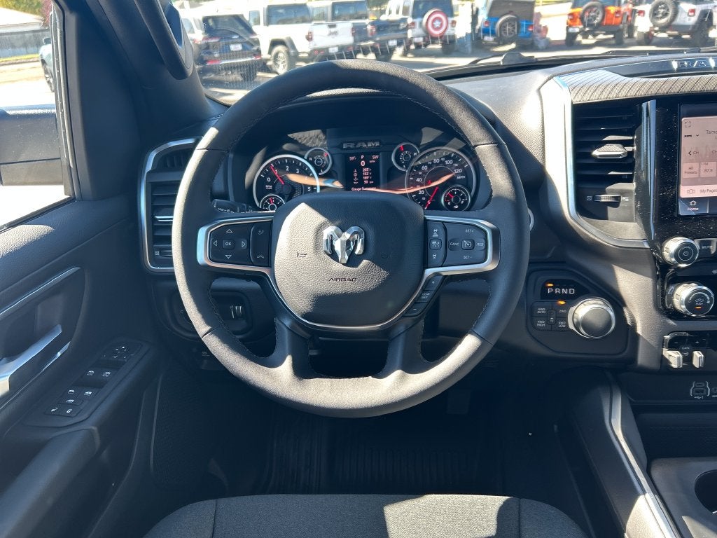 2027 RAM 1500 Big Horn/Lone Star