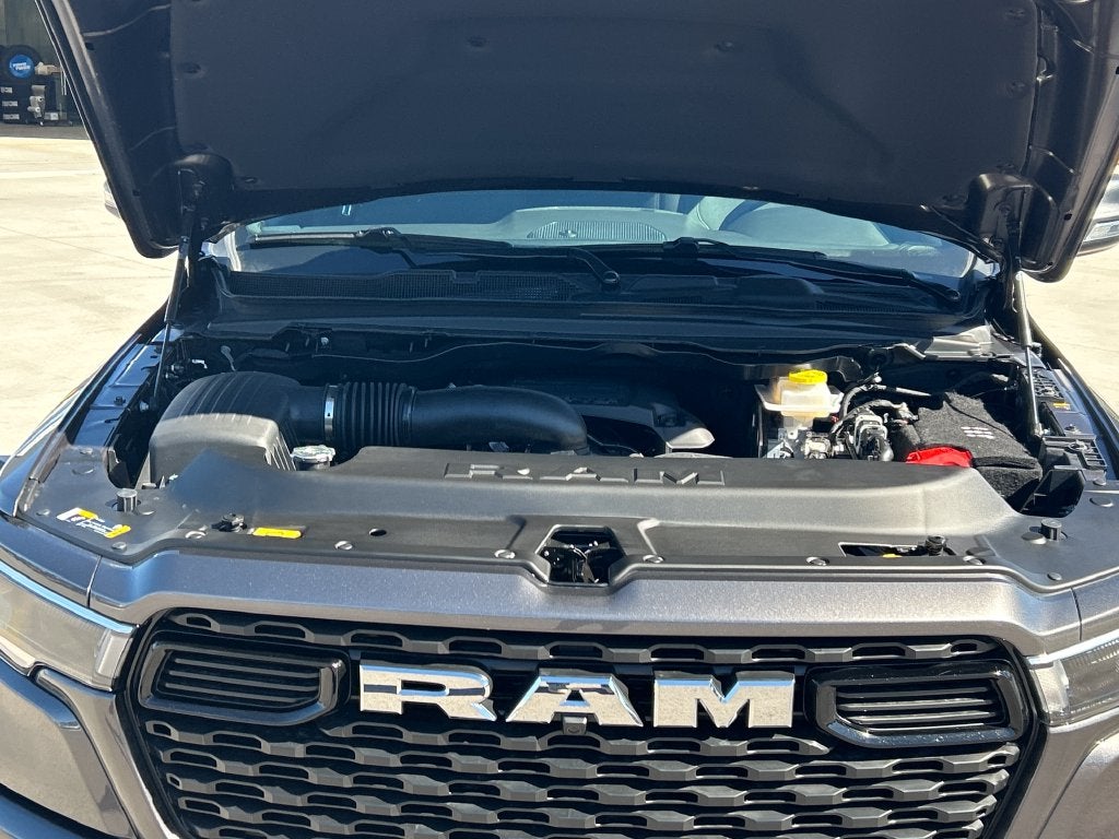 2027 RAM 1500 Big Horn/Lone Star
