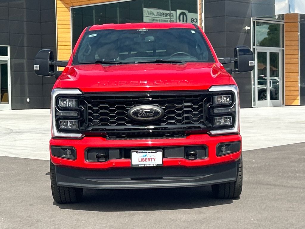 2025 Ford F-350SD Lariat