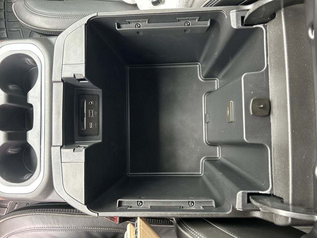 2023 Chevrolet Silverado 3500HD High Country