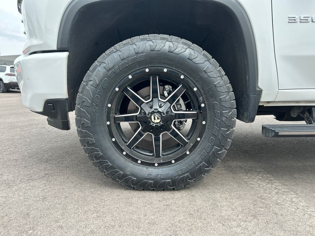 2023 Chevrolet Silverado 3500HD High Country