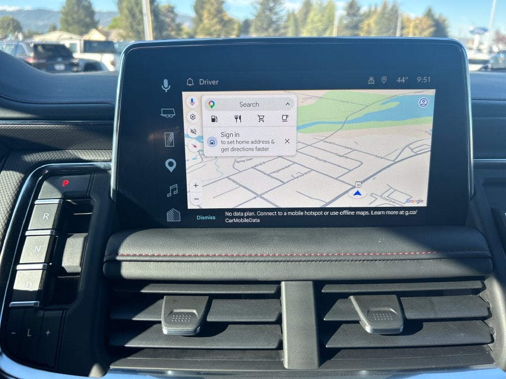 2023 Chevrolet Suburban RST