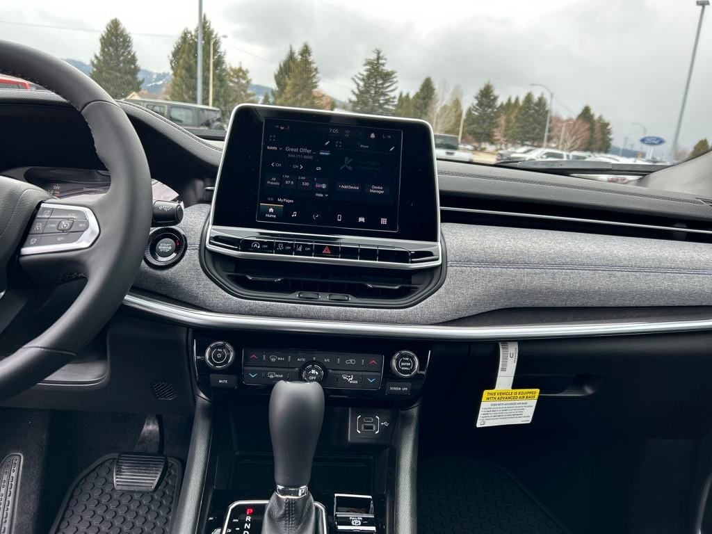 2025 Jeep Compass Latitude