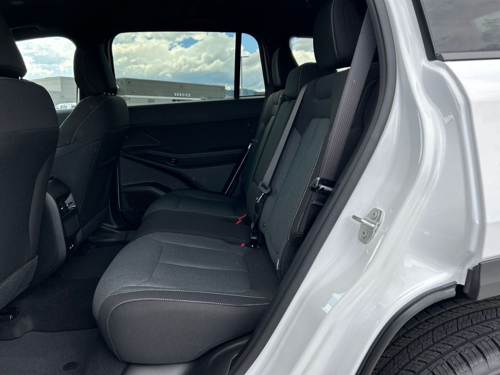 2026 Jeep Cherokee Laredo