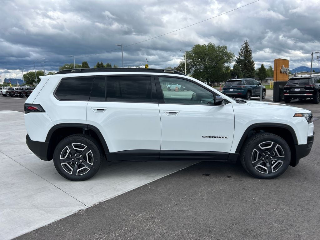 2026 Jeep Cherokee Laredo