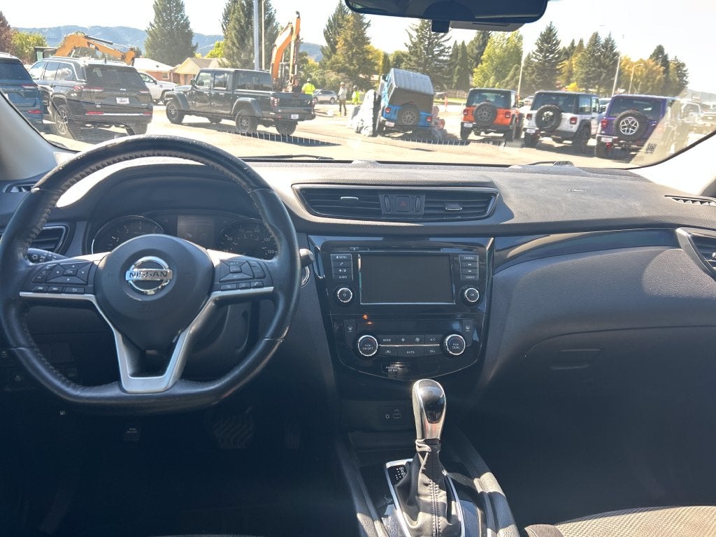 2020 Nissan Rogue Sport SV