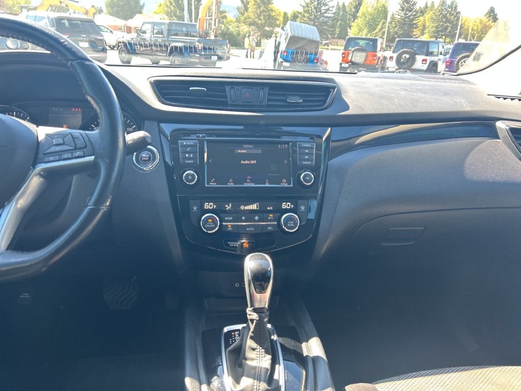 2020 Nissan Rogue Sport SV