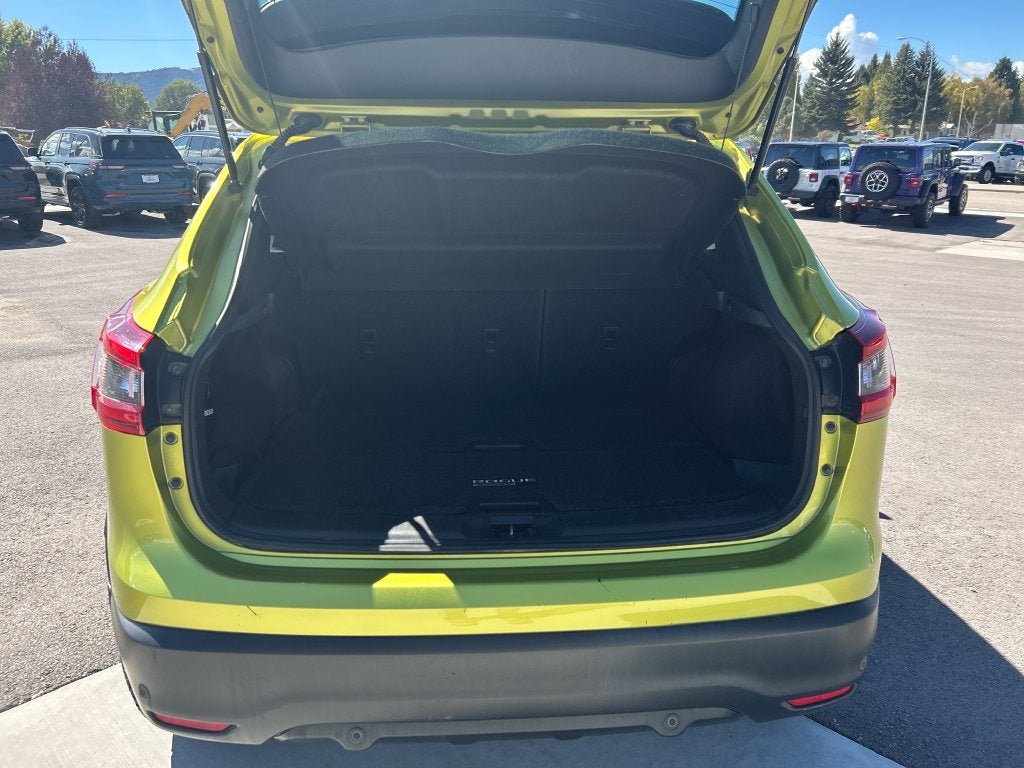2020 Nissan Rogue Sport SV